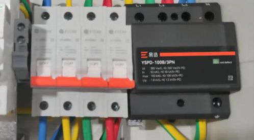 浪涌保護(hù)器怎么選？三大核心指標(biāo)+三大實(shí)戰(zhàn)策略助您精準(zhǔn)選型-易造