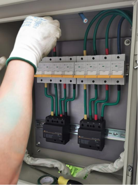 浪涌保護(hù)器的接線方法-實(shí)景圖 浪涌保護(hù)器的接線方法-實(shí)景圖