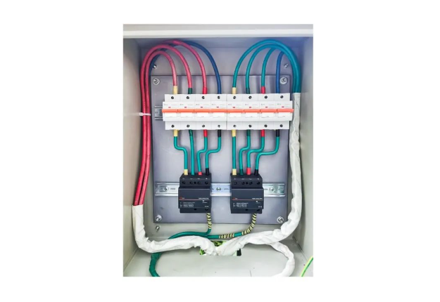 配電箱一級浪涌保護器該怎么選 配電箱一級浪涌保護器該怎么選